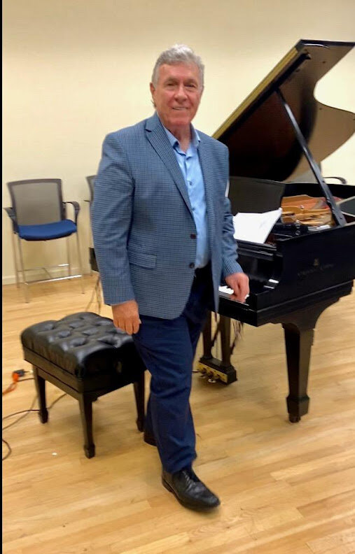 Piano Steve Lynch will present an afternoon of the music of composer Burt Bacharach at the Islip Library on Oct. 1.